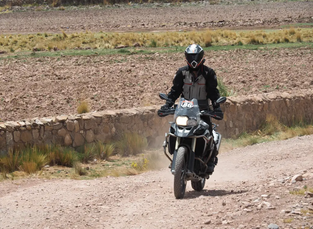 riding-andean-highlands