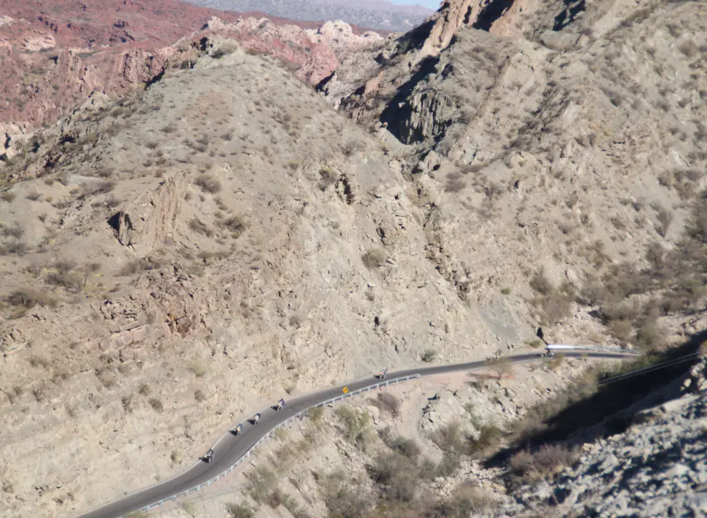 fantastic-motorcycling-roads-argentina-chile