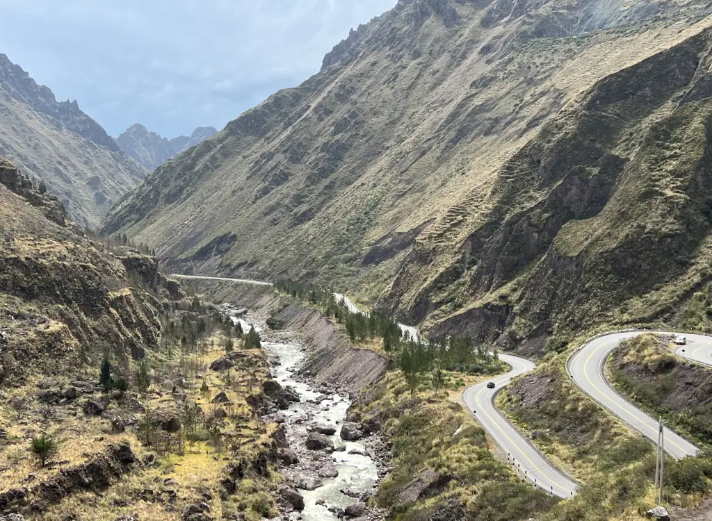 switchbacks-peru-motorcycling-adventure-tour