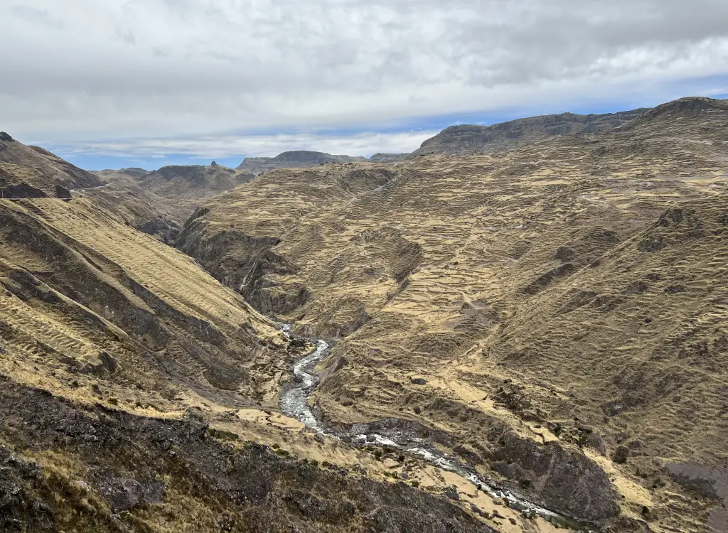 peru-highlands-altiplano-motorcycle-adventures