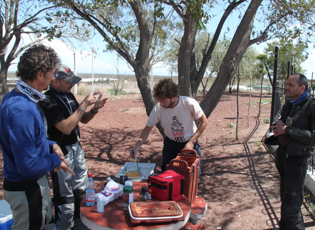 adventure-road-support-lunch-argentina-chile-peru-bolivia