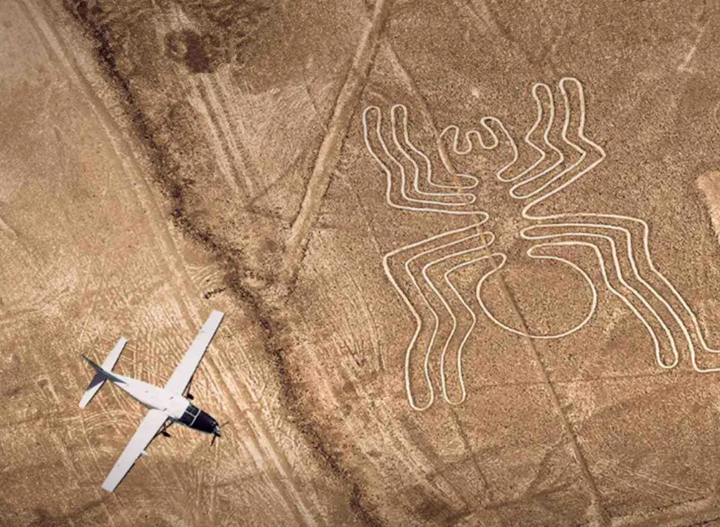 nazca-lines-peru-motoamigos