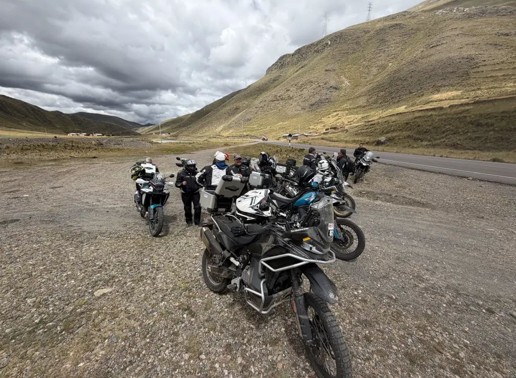 Regroup motorcycling peru motoamigos