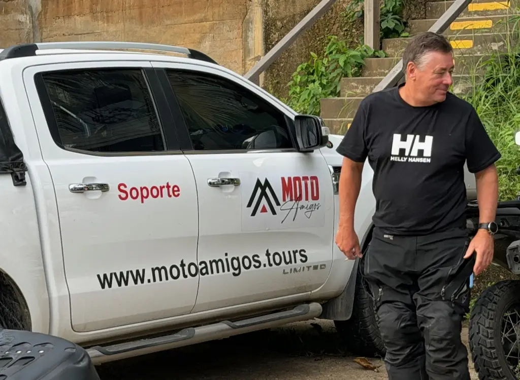 Support vehicle motoamigos peru