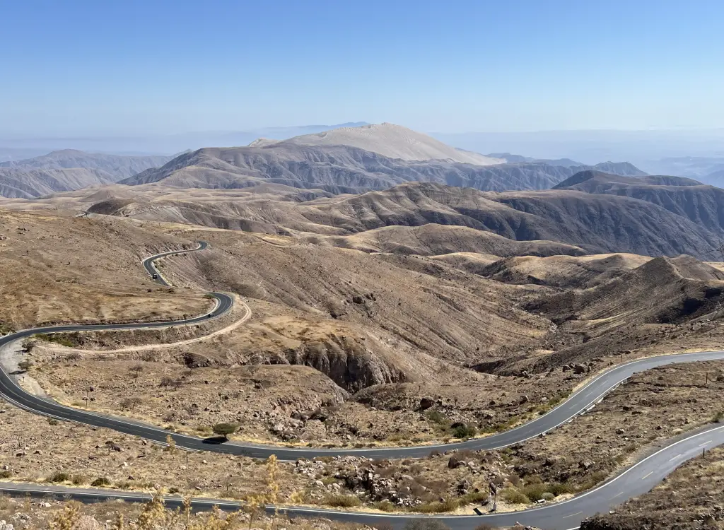 scenic-motorcycle-roads-peru-motocycle-touring