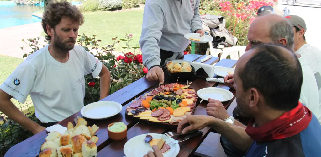 lunch-motorcycling-argentina