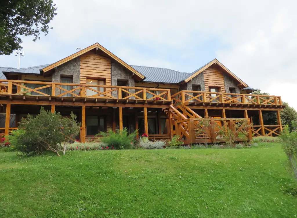 lodging-patagonia-argentina-motorcycle-tour