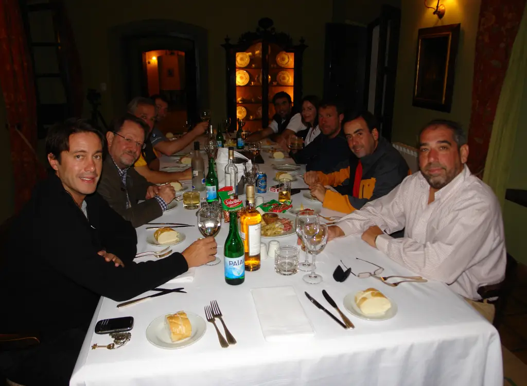 long-lunch-vineyard-argentina