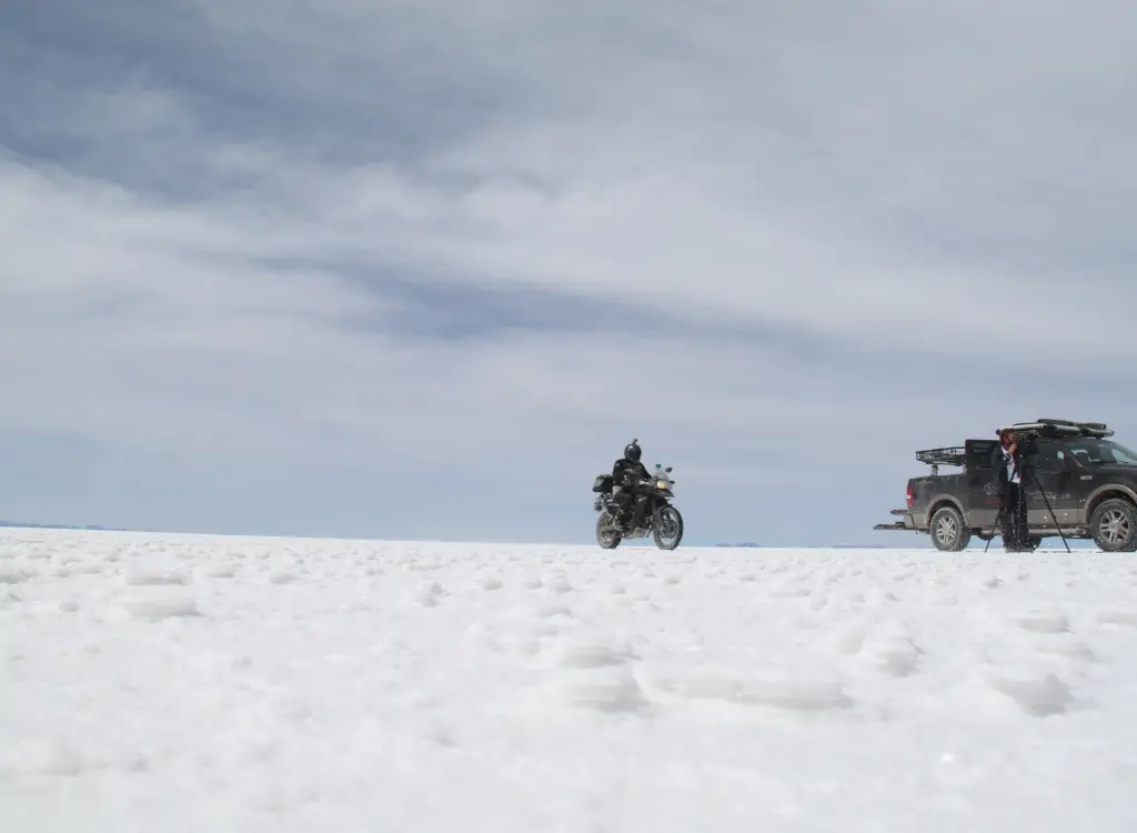 support-uyuni-motorcycle-tour