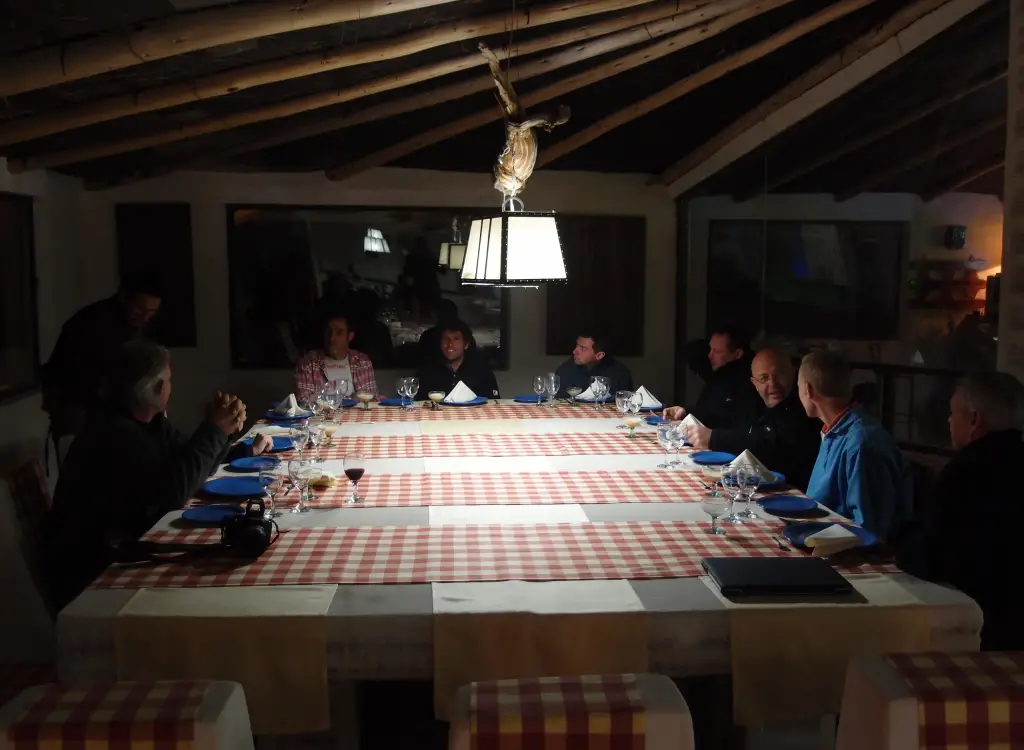 dinner-uyuni-salt-flats-bolivia