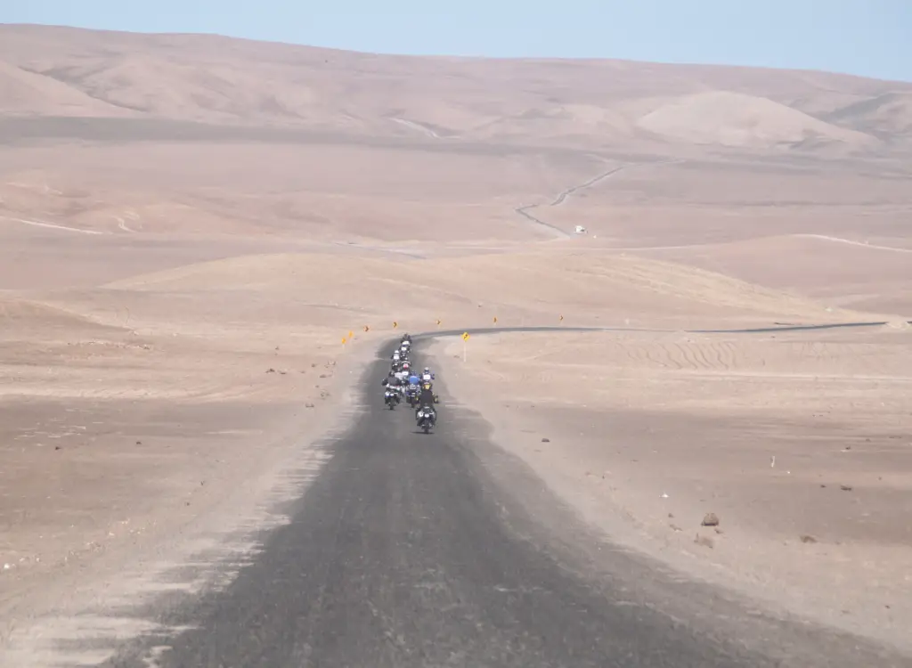 motorcycle-desert-chile-peru-argentina