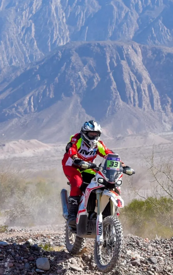 Bcfcaf64 e405 484f a404 25aa64bc1ff7